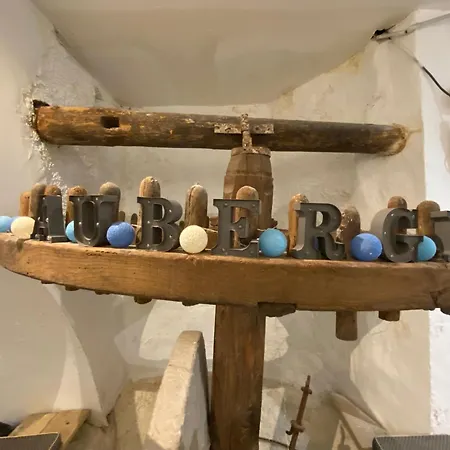 Croix Du Pape *