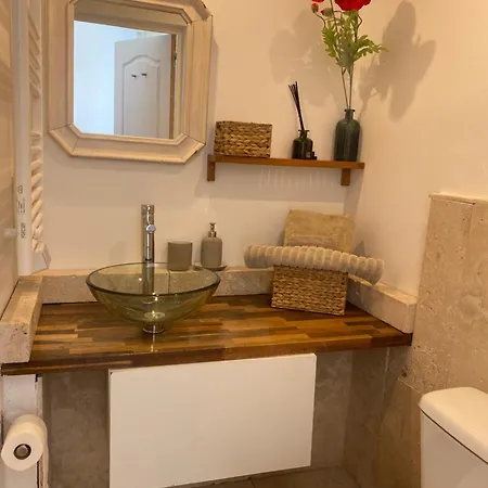 Croix Du Pape Bed & Breakfast 3*