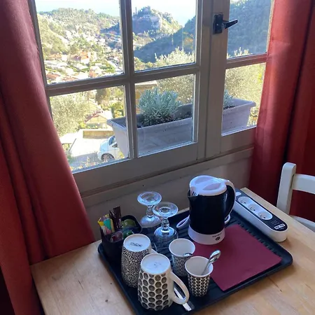 Croix Du Pape Bed & Breakfast